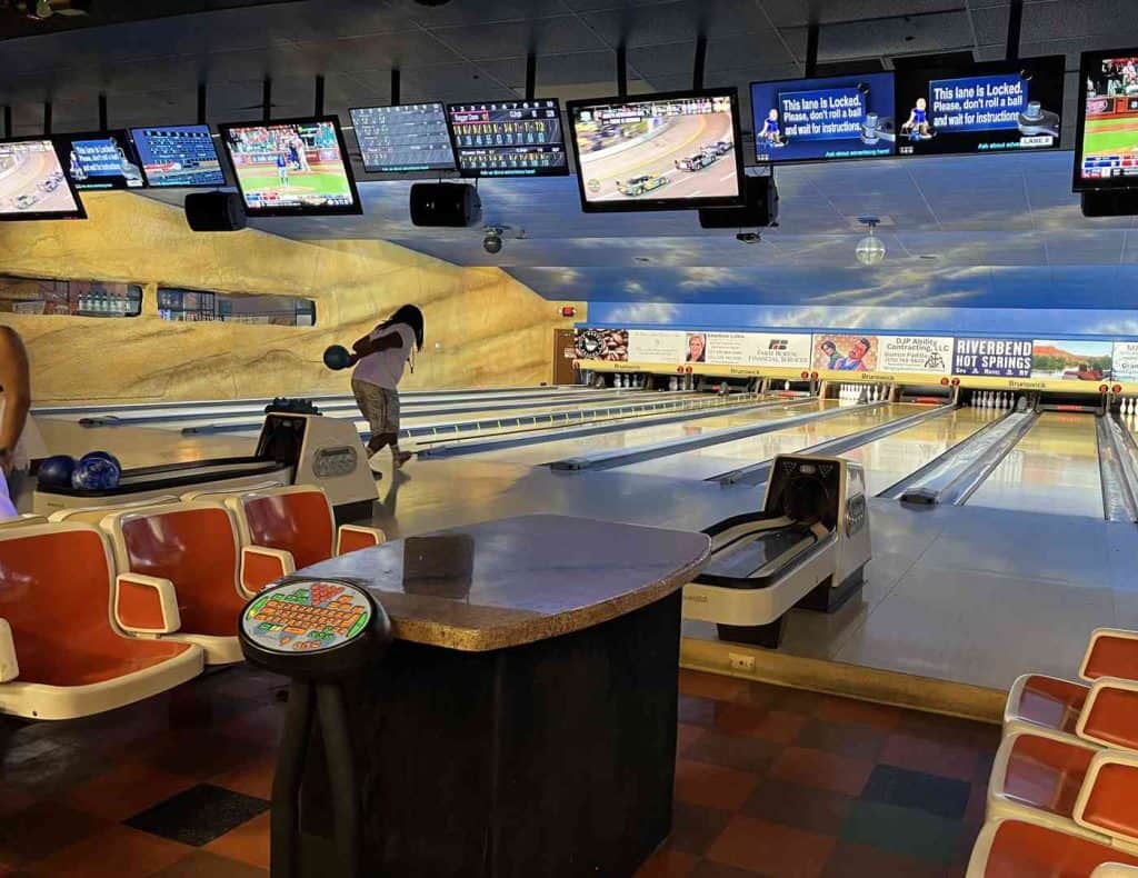 bowling at sidekixx restaurant